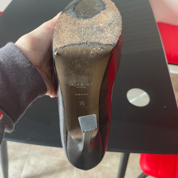 Black caviar textured leather ysl shoes sz 35 - Picture 3 of 5